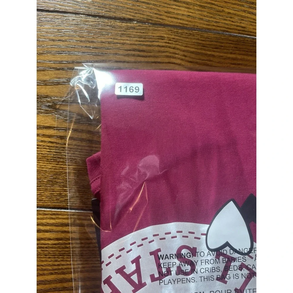 NEW Converse Girls Burgundy Logo With Hearts Graphic Short Sleeve T-Shirt Sz XXL